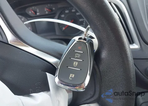 2017 Chevrolet Malibu z USA, uszkodzony, nr VIN 1G1ZB5ST9HF268908